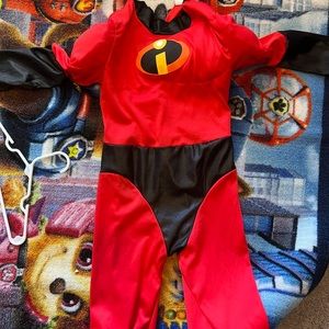 Mr incredible size 6/7